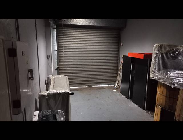 180M² BUSINESS TO LET IN UMBILO